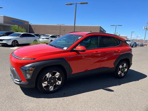 Used 2024 Hyundai Kona SEL image 1