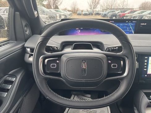 New 2025 Lincoln Navigator Reserve w/ Jet Appearance Package AWD/4WD image 21