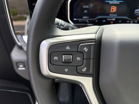 Used 2024 Chevrolet Silverado 1500 LT image 23