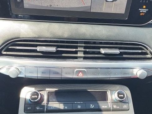 Used 2021 Hyundai Palisade Limited image 4