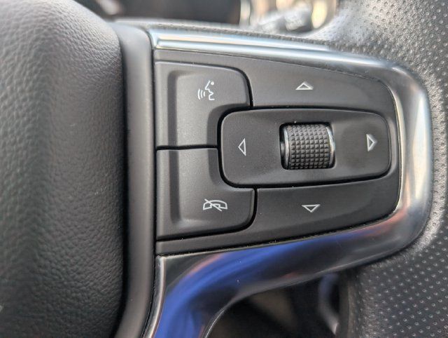 Used 2025 Chevrolet Blazer LT FWD image 20