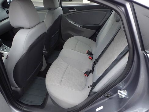 Used 2017 Hyundai Accent SE FWD image 10