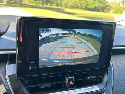 Used 2024 Toyota Corolla LE FWD image 24