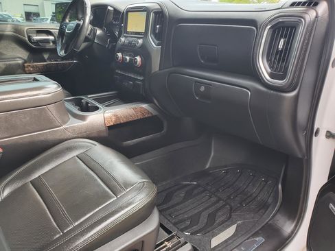 Used 2019 GMC Sierra 1500 Denali w/ Technology Package AWD/4WD image 7