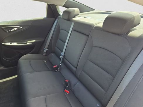 Used 2025 Chevrolet Malibu LT FWD image 13