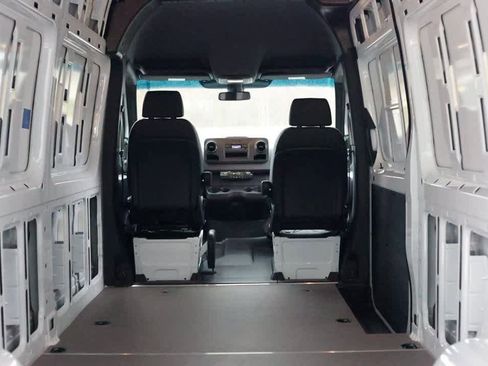 New 2025 Mercedes-Benz Sprinter 2500 image 12