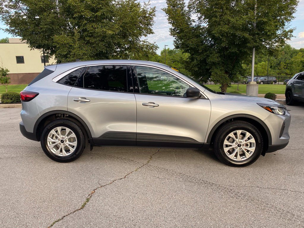 Used 2024 Ford Escape Active FWD image 9