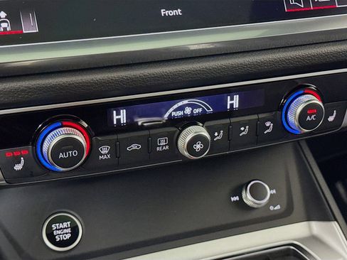 Certified 2025 Audi Q3 2.0T Premium Plus w/ Premium Plus Package image 19