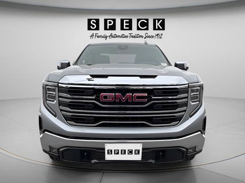 New 2026 GMC Sierra 1500 SLT image 8