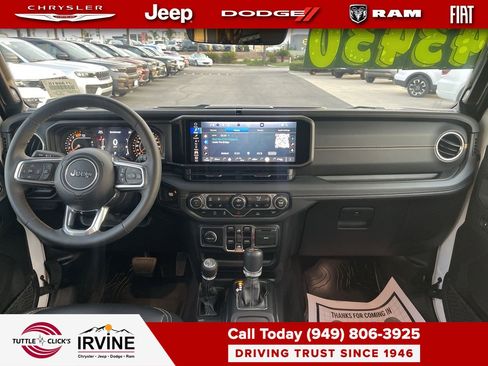 Certified 2024 Jeep Wrangler Sahara w/ Technology Group image 12