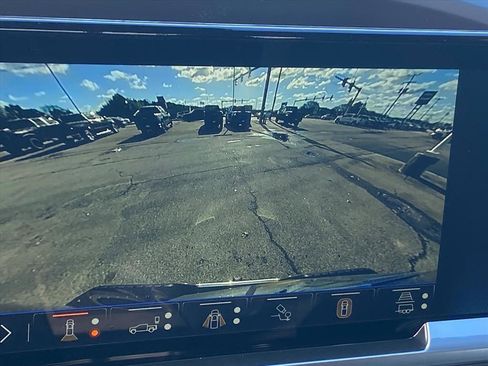 New 2026 Chevrolet Silverado 1500 LT w/ Z71 Off-Road Package image 19