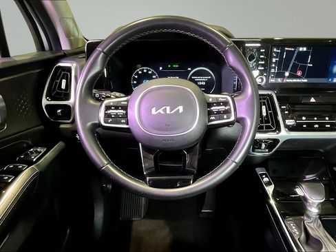 Used 2023 Kia Sorento SX AWD/4WD image 9