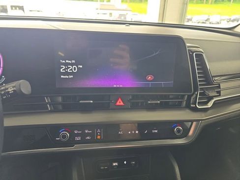 Certified 2023 Kia Sportage EX AWD/4WD image 15