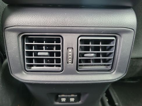 Used 2020 Toyota RAV4 XLE image 15