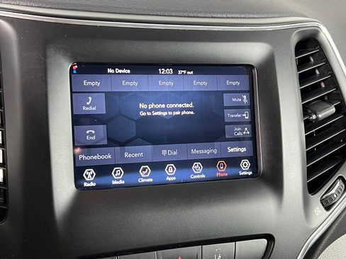 Used 2021 Jeep Cherokee Latitude Plus image 32