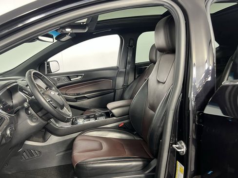 Used 2020 Ford Edge Titanium w/ Equipment Group 301A image 20