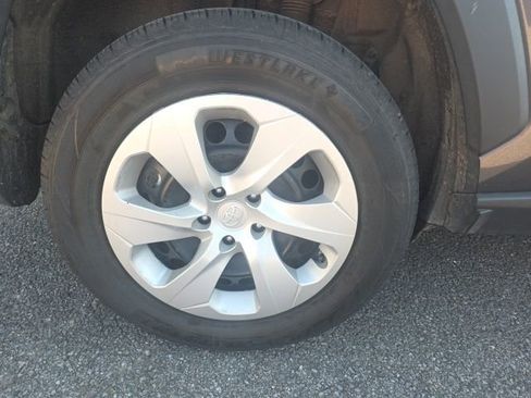 Used 2024 Toyota RAV4 LE image 5