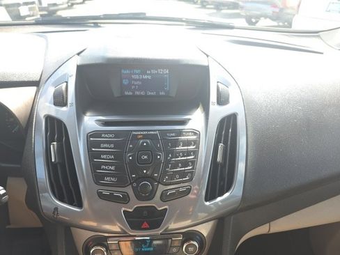 Used 2014 Ford Transit Connect Titanium image 16