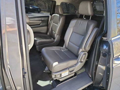 Used 2016 Honda Odyssey EX-L image 27