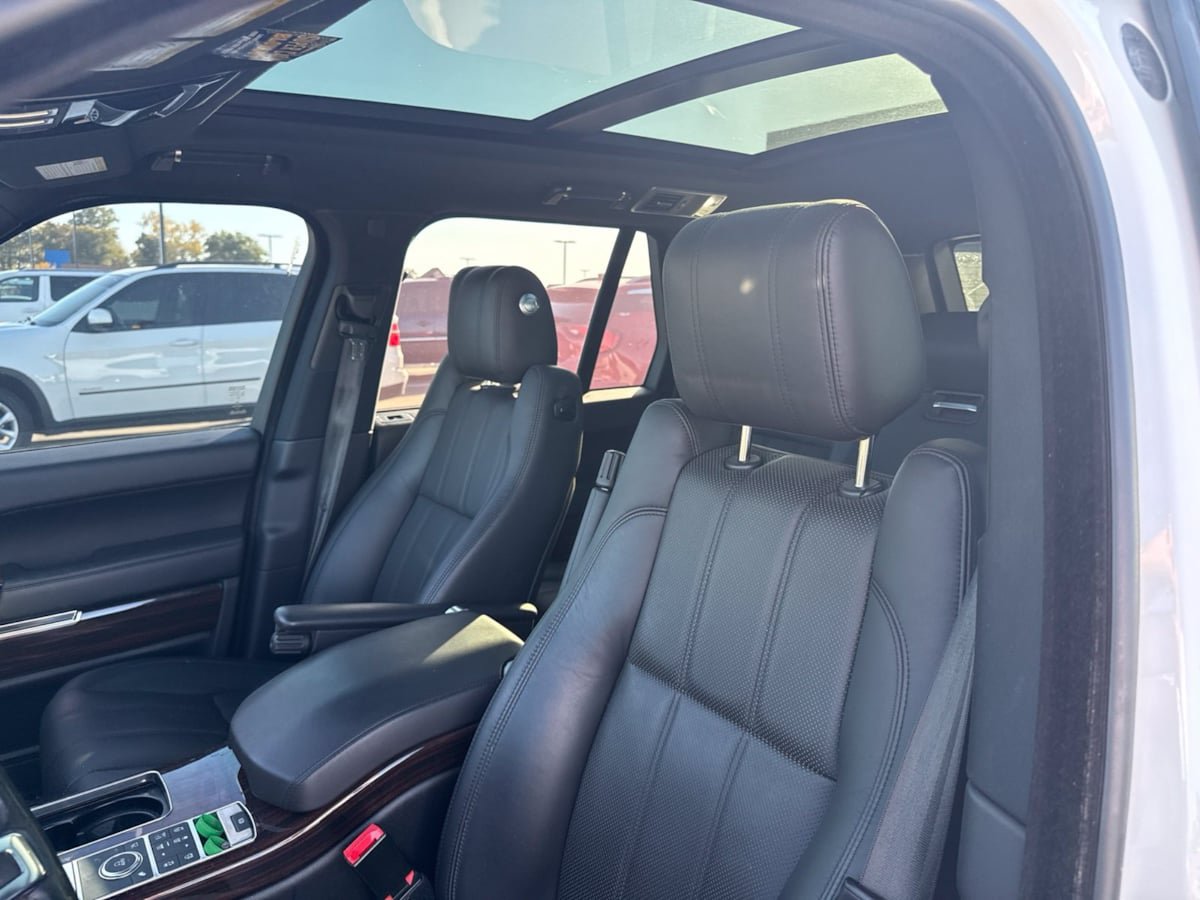 Used 2016 Land Rover Range Rover Supercharged AWD/4WD image 9