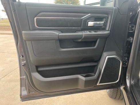 New 2026 RAM 2500 Laramie w/ Sport Appearance Package AWD/4WD image 16