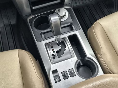 Used 2022 Toyota 4Runner SR5 Premium image 16