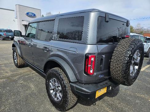 Certified 2025 Ford Bronco Badlands image 7