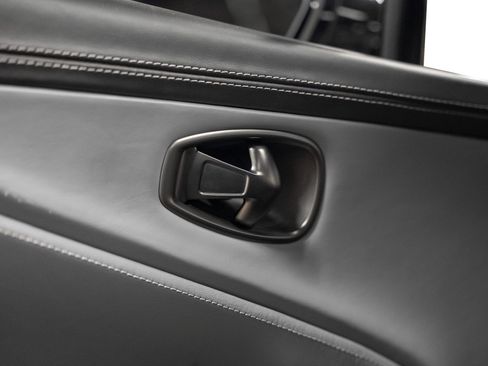 Used 2021 Aston Martin DBX image 59