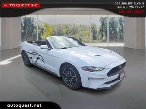 Used 2022 Ford Mustang Premium RWD image 3