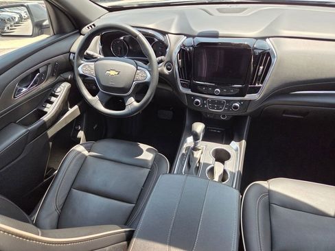 Used 2023 Chevrolet Traverse Premier AWD/4WD image 36
