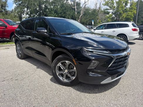 Used 2023 Chevrolet Blazer LT FWD image 6