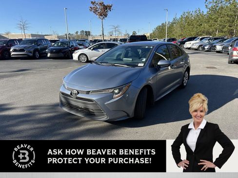 Used 2024 Toyota Corolla LE image 1
