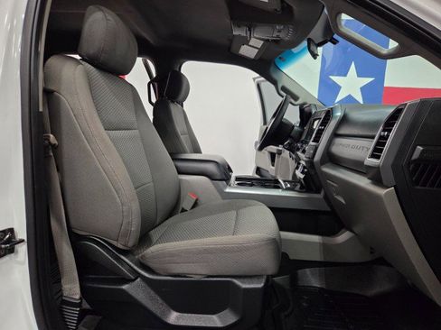 Used 2019 Ford F250 XLT w/ XLT Premium Package AWD/4WD image 72