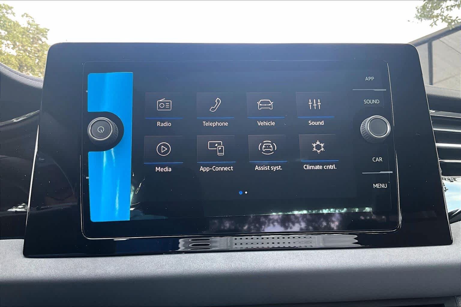 New 2027 Volkswagen Jetta SE FWD image 18