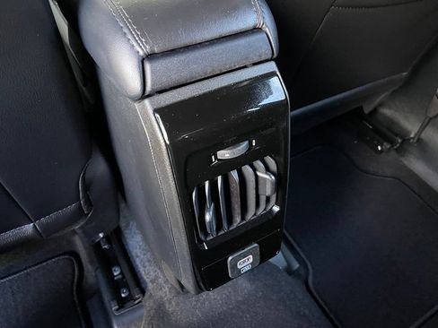 New 2026 Jeep Compass Limited AWD/4WD image 9
