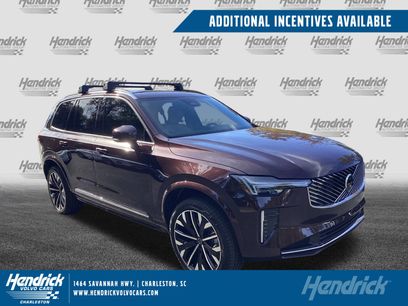 New 2026 Volvo XC90 B5 Core w/ Protection Package Premier