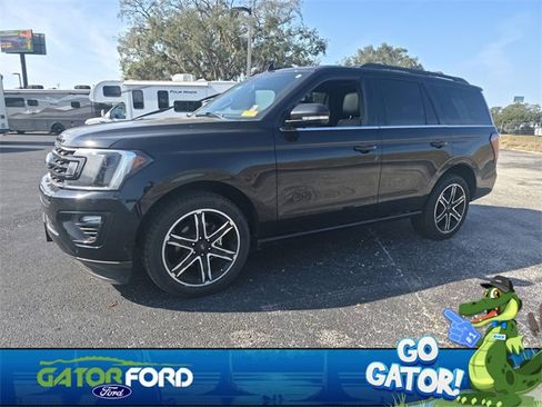 Used 2021 Ford Expedition Limited image 9