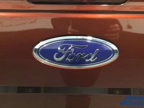Used 2016 Ford F150 Lariat w/ Equipment Group 502A Luxury AWD/4WD image 16