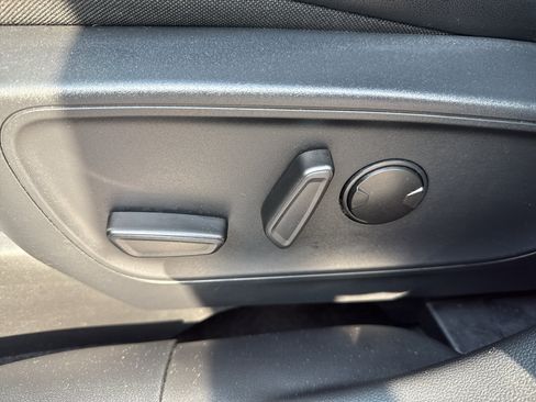 Used 2024 Ford Escape ST-Line Select w/ Tech Pack #1 AWD/4WD image 11