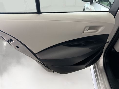 Used 2025 Toyota Corolla LE FWD image 27