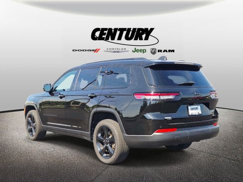 Used 2024 Jeep Grand Cherokee L Altitude AWD/4WD image 6
