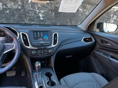 Used 2018 Chevrolet Equinox LT FWD image 10