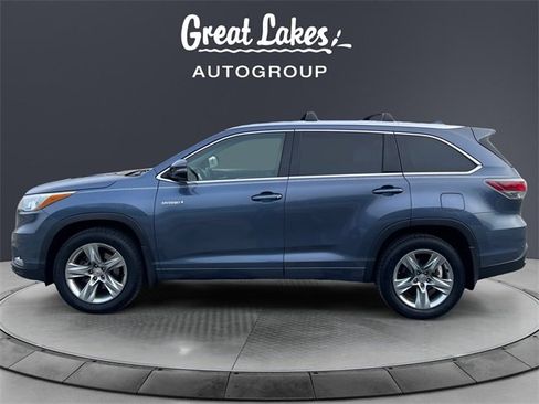 Used 2015 Toyota Highlander Limited image 2