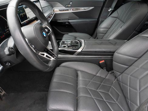 Certified 2023 BMW 740i image 12