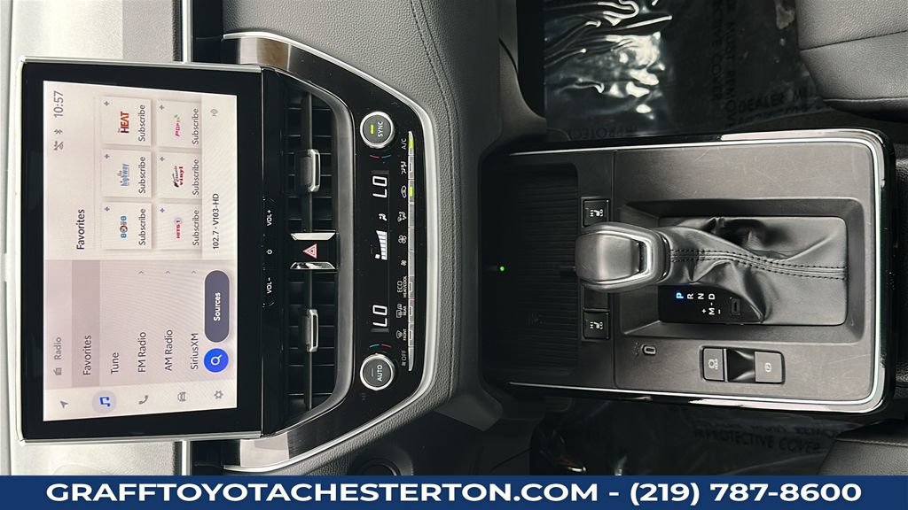 Used 2026 Toyota Corolla Cross XLE FWD image 18