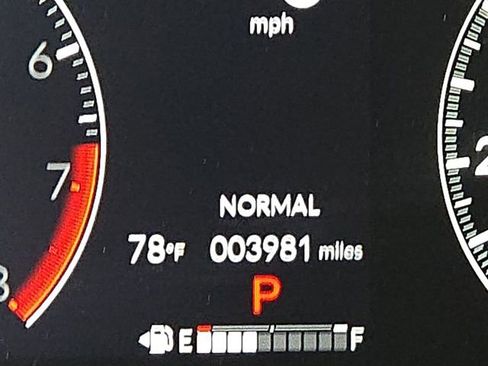 Used 2025 Honda HR-V EX-L image 15