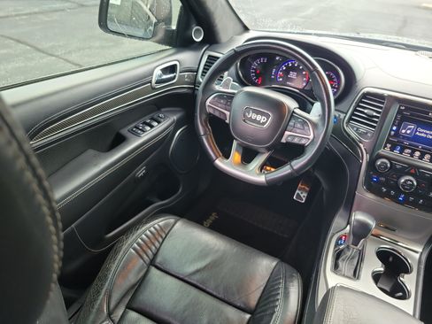 Used 2017 Jeep Grand Cherokee SRT AWD/4WD image 16