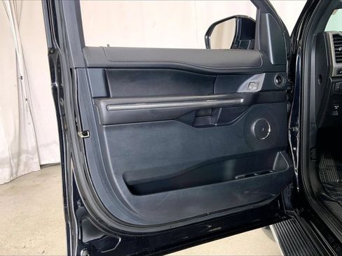 Used 2019 Ford Expedition Max XLT w/ Equipment Group 202A RWD image 25