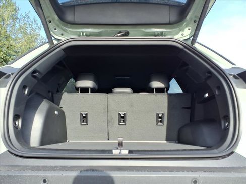 New 2026 Chevrolet Equinox LT w/ Convenience Package II image 7