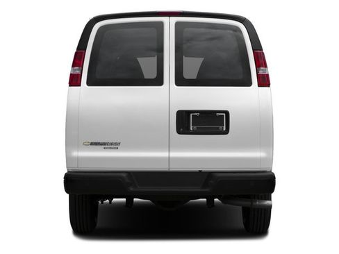 Used 2017 Chevrolet Express 3500 RWD image 8
